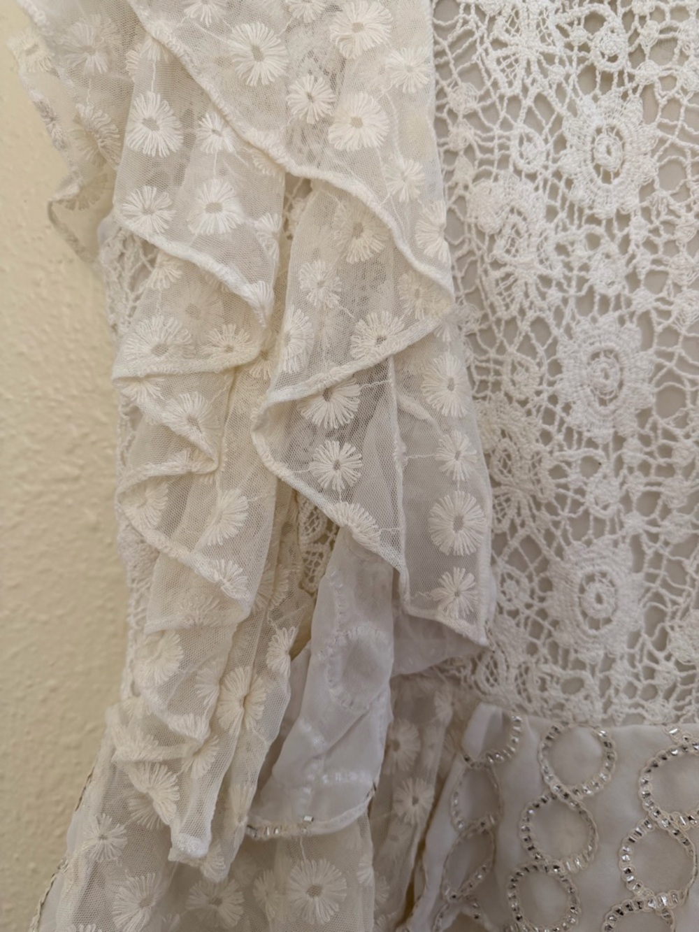 NWT Verb Anthropologie Embroidered Lace Ruffle Top - Picture 12 of 13